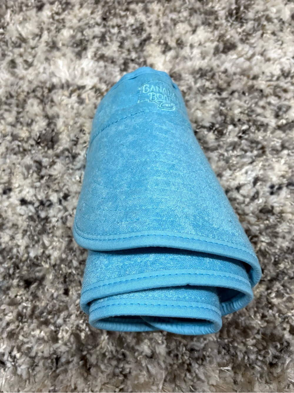 Banana Boat Men’s Blue Cooling Undershirt Towel